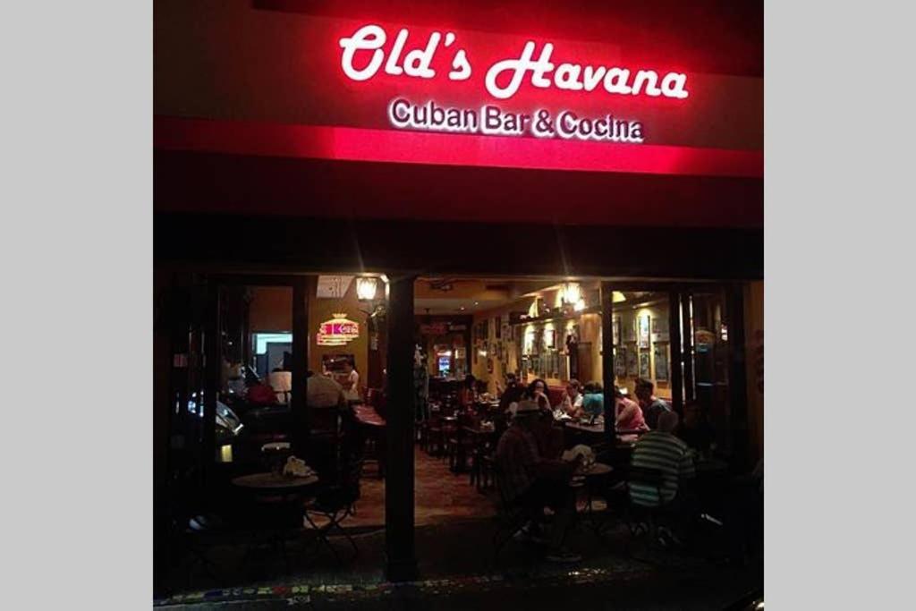 Independent Studio In Little Havana マイアミ エクステリア 写真