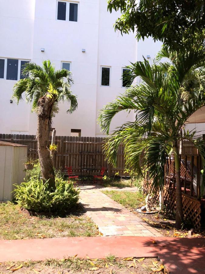 Independent Studio In Little Havana マイアミ エクステリア 写真