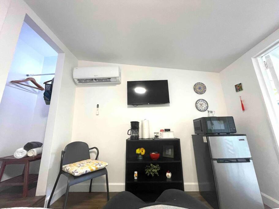 Independent Studio In Little Havana マイアミ エクステリア 写真
