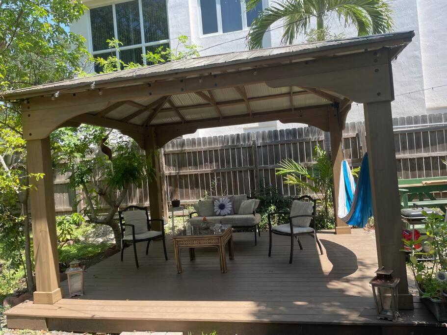 Independent Studio In Little Havana マイアミ エクステリア 写真